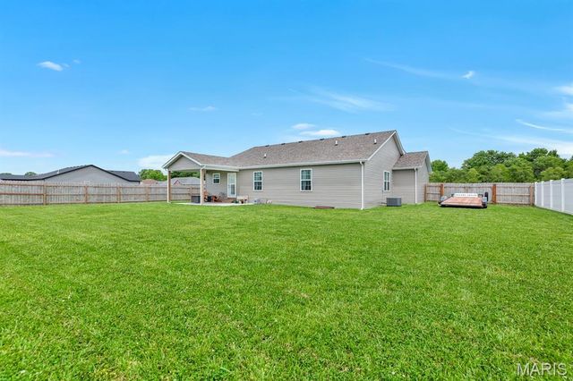 3548 Cardinal Crossing Boulevard, Granite City, IL 62040