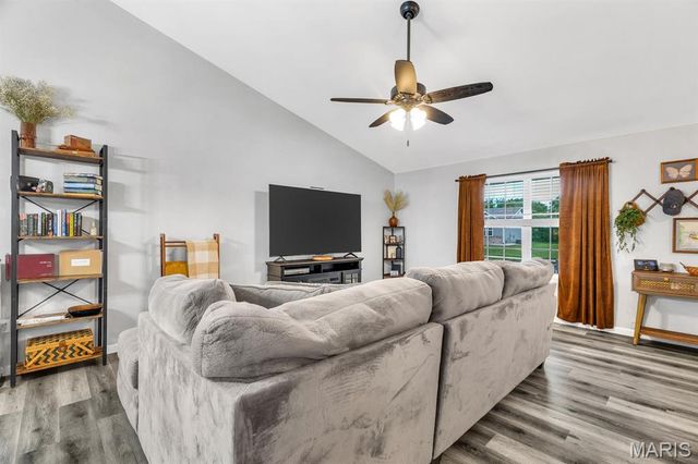 3548 Cardinal Crossing Boulevard, Granite City, IL 62040