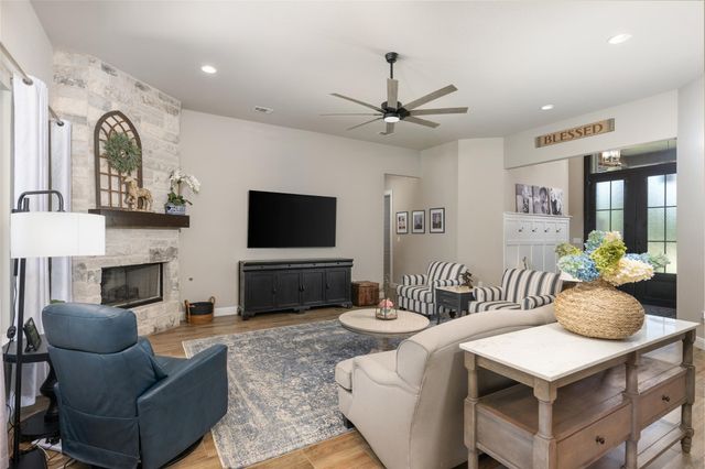 105 Stag Leap CT, Liberty Hill, TX 78642