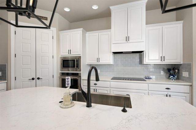 105 Stag Leap CT, Liberty Hill, TX 78642