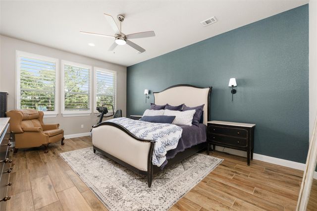105 Stag Leap CT, Liberty Hill, TX 78642