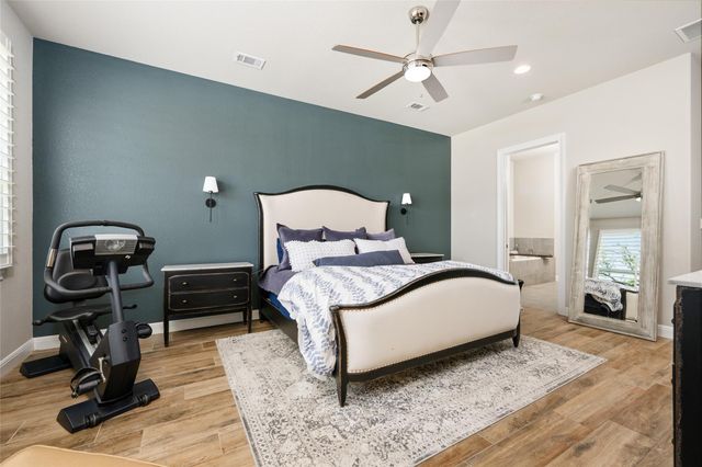 105 Stag Leap CT, Liberty Hill, TX 78642