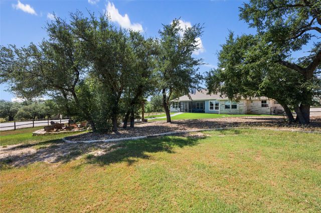 105 Stag Leap CT, Liberty Hill, TX 78642