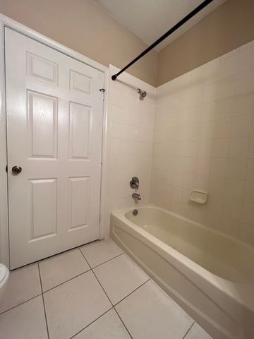 8242 Mulligan Circle B, Port St. Lucie B, Port St Lucie, FL 34986
