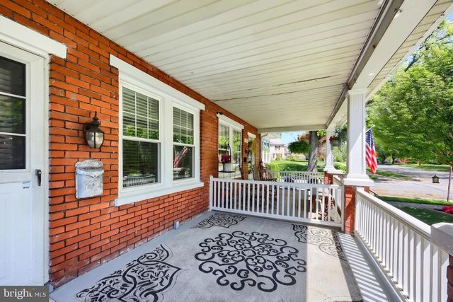 1057 LOCUST ST, Columbia, PA 17512
