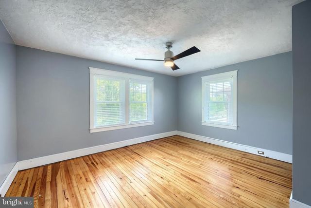 1057 LOCUST ST, Columbia, PA 17512