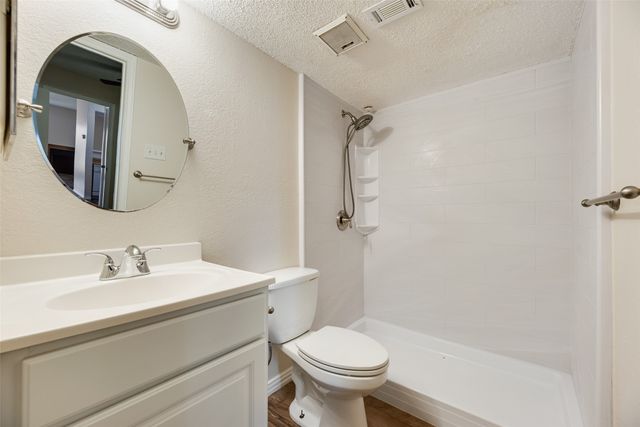 3101 Sondra Drive 107, Fort Worth, TX 76107