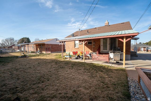 5468 S 2375 W, Roy, UT 84067