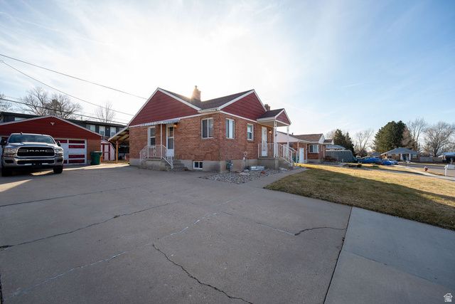 5468 S 2375 W, Roy, UT 84067