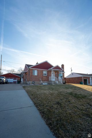 5468 S 2375 W, Roy, UT 84067