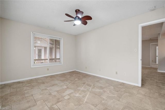 2316 Starfish Rd Apt 102, Virginia Beach, VA 23451