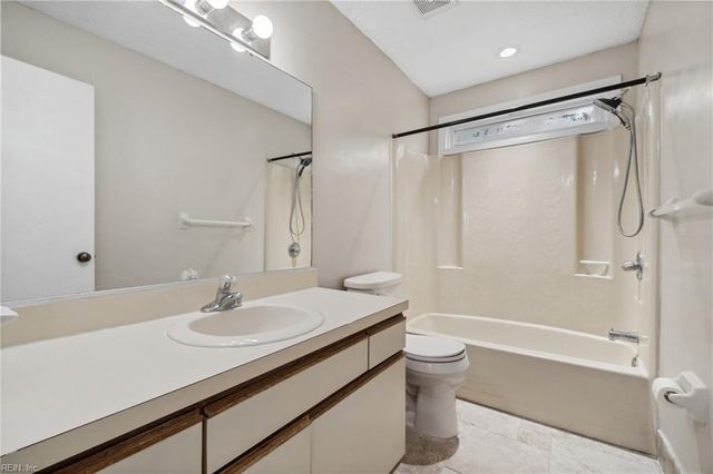 2316 Starfish Rd Apt 102, Virginia Beach, VA 23451