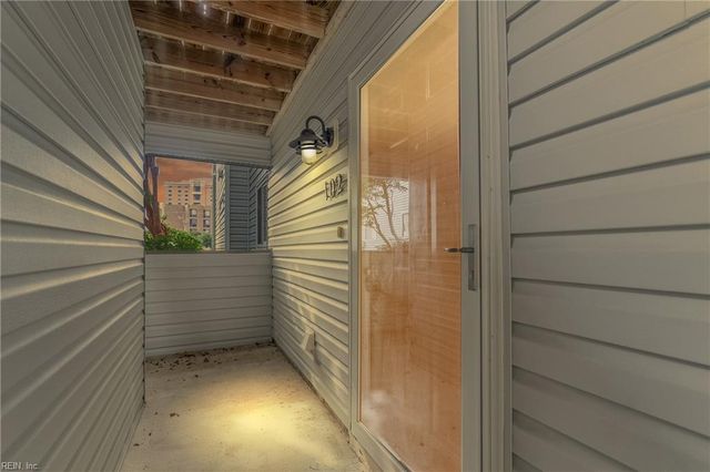 2316 Starfish Rd Apt 102, Virginia Beach, VA 23451