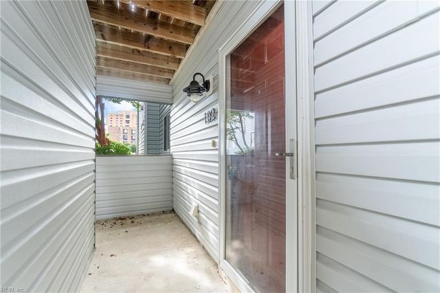 2316 Starfish Rd Apt 102, Virginia Beach, VA 23451