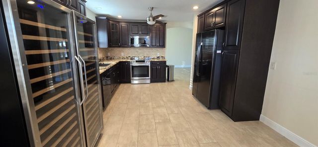 2125 BARBOSA COURT, The Villages, FL 32159