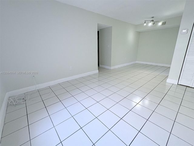 500 NW 114th Ave 101, Sweetwater, FL 33172