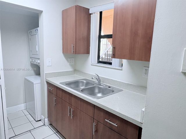 500 NW 114th Ave 101, Sweetwater, FL 33172