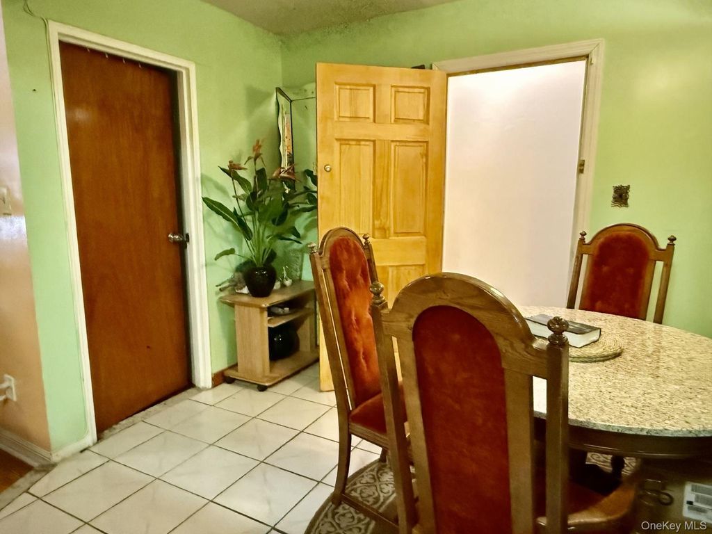 621 Commonwealth Avenue, Bronx, NY 10473 — photo 3