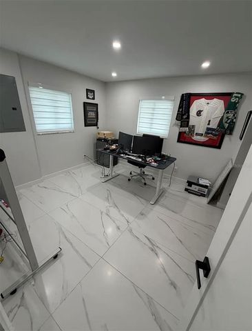 1359 40TH AVENUE NE, St Petersburg, FL 33703