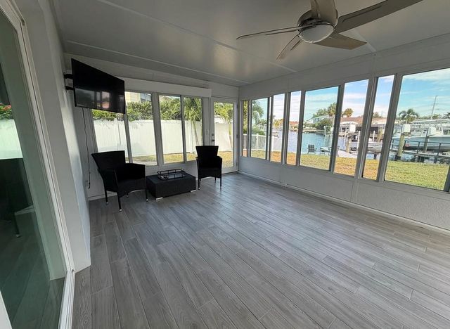 1359 40TH AVENUE NE, St Petersburg, FL 33703