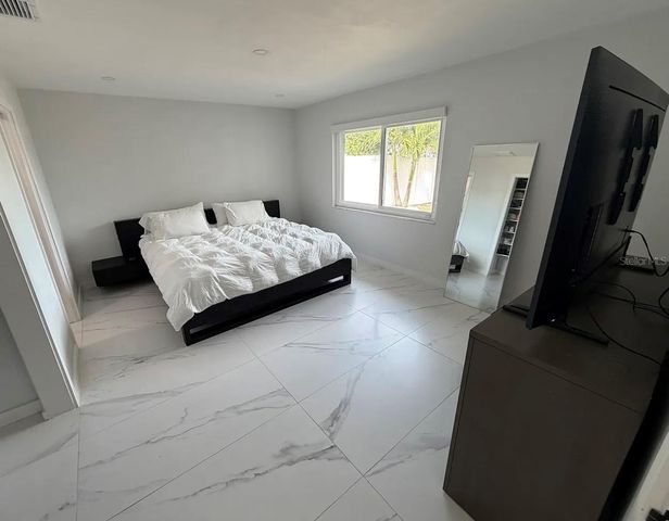 1359 40TH AVENUE NE, St Petersburg, FL 33703