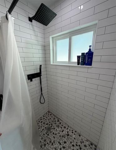 1359 40TH AVENUE NE, St Petersburg, FL 33703