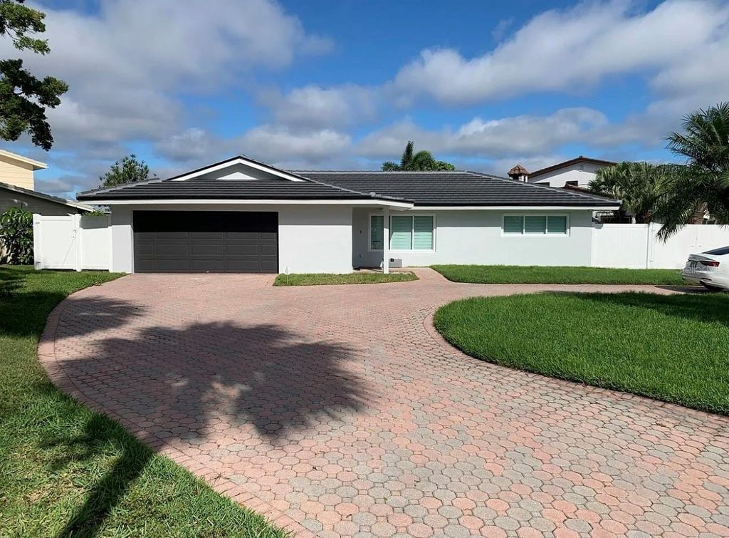 1359 40TH AVENUE NE, St Petersburg, FL 33703