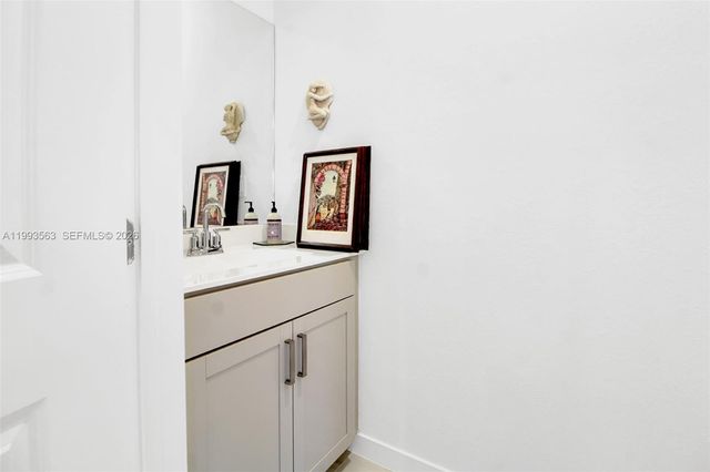 1521 SE 7th Ct, Homestead, FL 33033