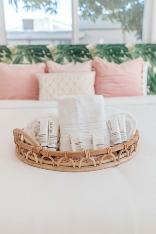 3057 NE 16th Avenue, Oakland Park, FL 33334