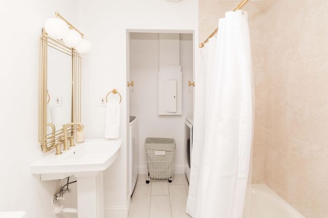 3057 NE 16th Avenue, Oakland Park, FL 33334