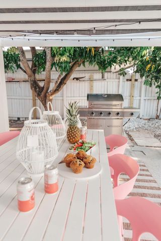 3057 NE 16th Avenue, Oakland Park, FL 33334