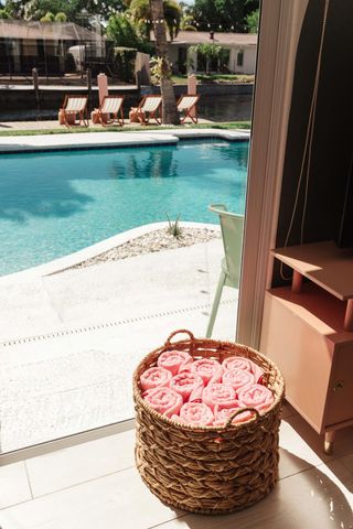 3057 NE 16th Avenue, Oakland Park, FL 33334