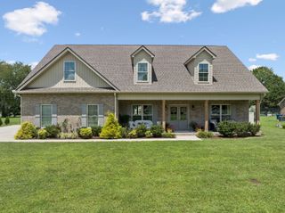 718 Lexington Cir, Manchester, TN 37355