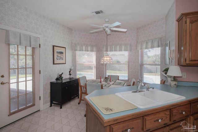 1505 Kings Rd, Cantonment, FL 32533