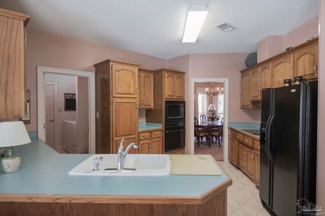 1505 Kings Rd, Cantonment, FL 32533