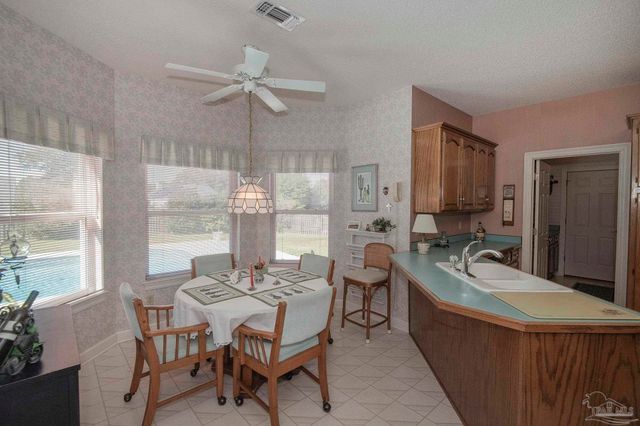 1505 Kings Rd, Cantonment, FL 32533