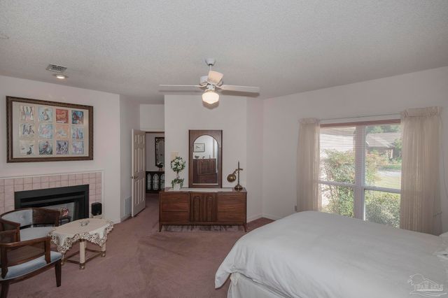 1505 Kings Rd, Cantonment, FL 32533