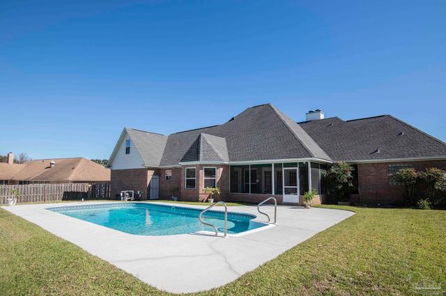 1505 Kings Rd, Cantonment, FL 32533
