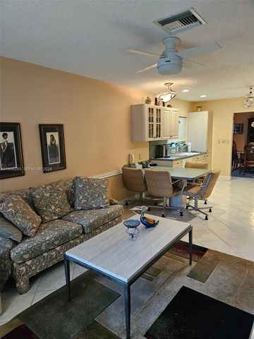 10301 Greenbriar Ct, Boca Raton, FL 33498