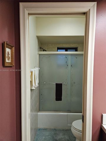 10301 Greenbriar Ct, Boca Raton, FL 33498