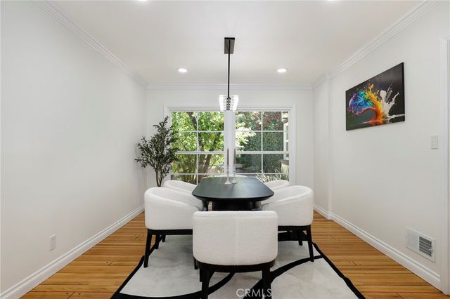 4428 Saugus Avenue, Sherman Oaks, CA 91403