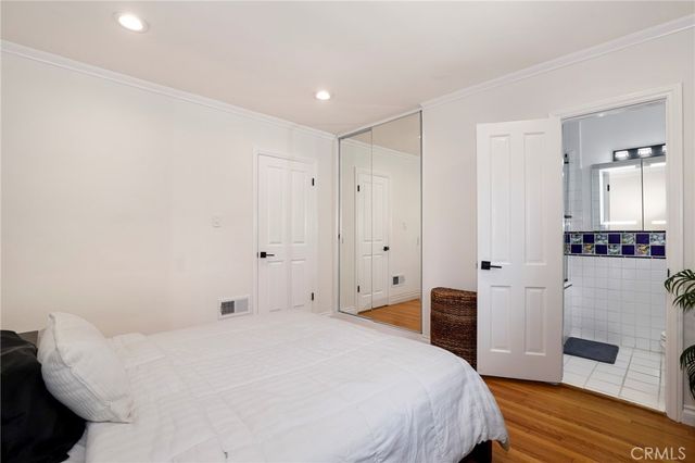 4428 Saugus Avenue, Sherman Oaks, CA 91403