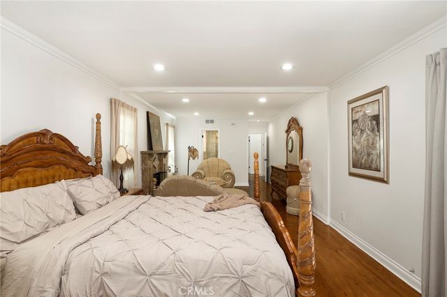 4428 Saugus Avenue, Sherman Oaks, CA 91403