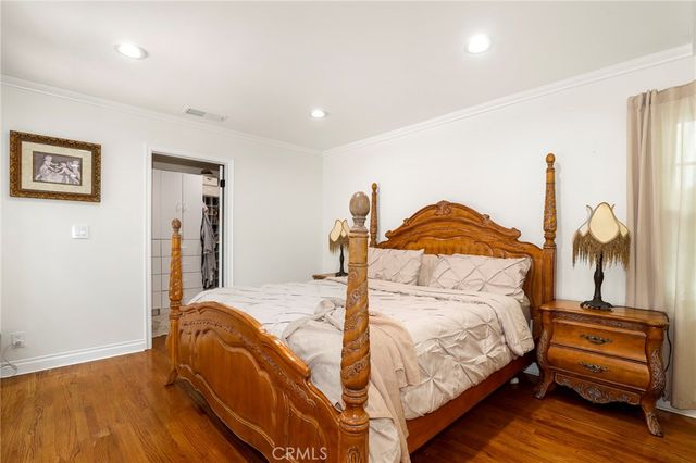 4428 Saugus Avenue, Sherman Oaks, CA 91403