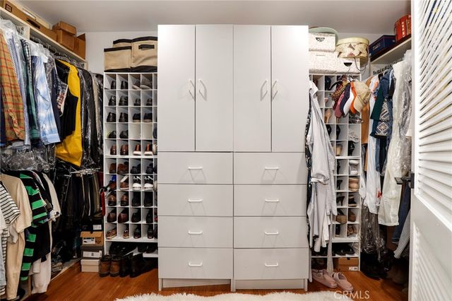 4428 Saugus Avenue, Sherman Oaks, CA 91403