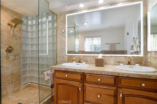 4428 Saugus Avenue, Sherman Oaks, CA 91403