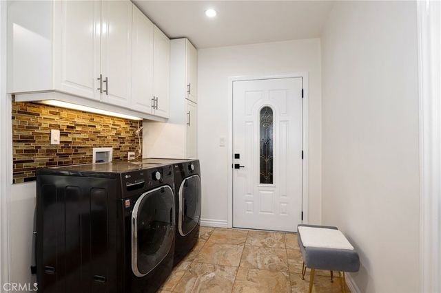 4428 Saugus Avenue, Sherman Oaks, CA 91403