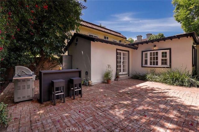 4428 Saugus Avenue, Sherman Oaks, CA 91403