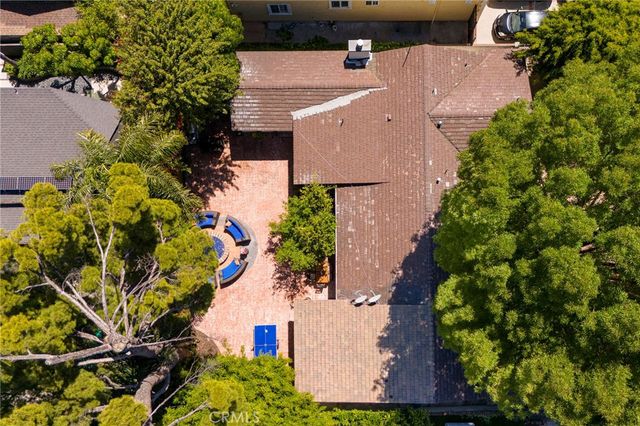 4428 Saugus Avenue, Sherman Oaks, CA 91403