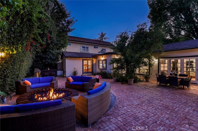 4428 Saugus Avenue, Sherman Oaks, CA 91403